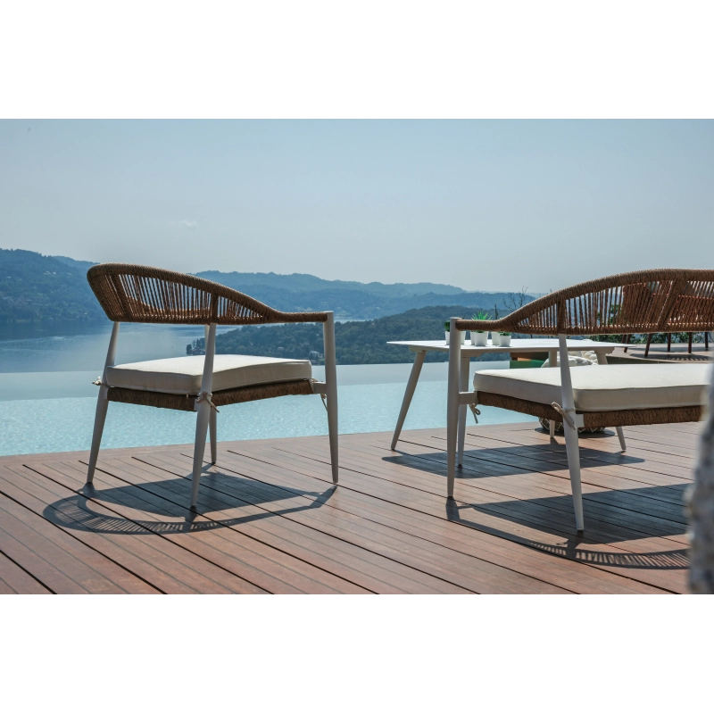 Salotto Milano In Alluminio Bianco + Seduta E Schienale In Wicker Paglia Moia