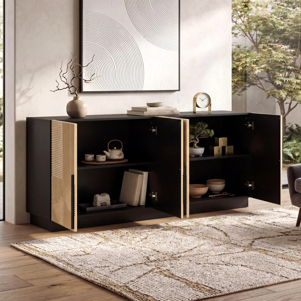 Credenza, mobile contenitore, ante con rilievi, maniglie in metallo, pannelli in truciolato + MDF, colore naturale e nero