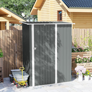 Capanno Porta Attrezzi 142x86x189 cm con Tetto Inclinato e Porta Bloccabile in Metallo Grigio Chiaro