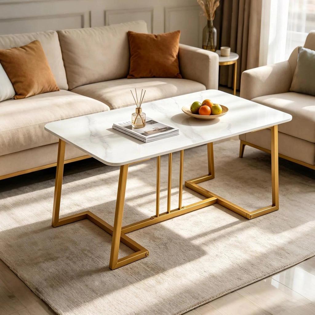 Tavolino Salotto Basso con Ampio Piano in Finto Marmo, Tavolino da Caffè Rettangolare, Struttura in Metallo, Design Moderno per Soggiorno, Camera da Letto e Ufficio, 90 X 50 X 41,5 CM