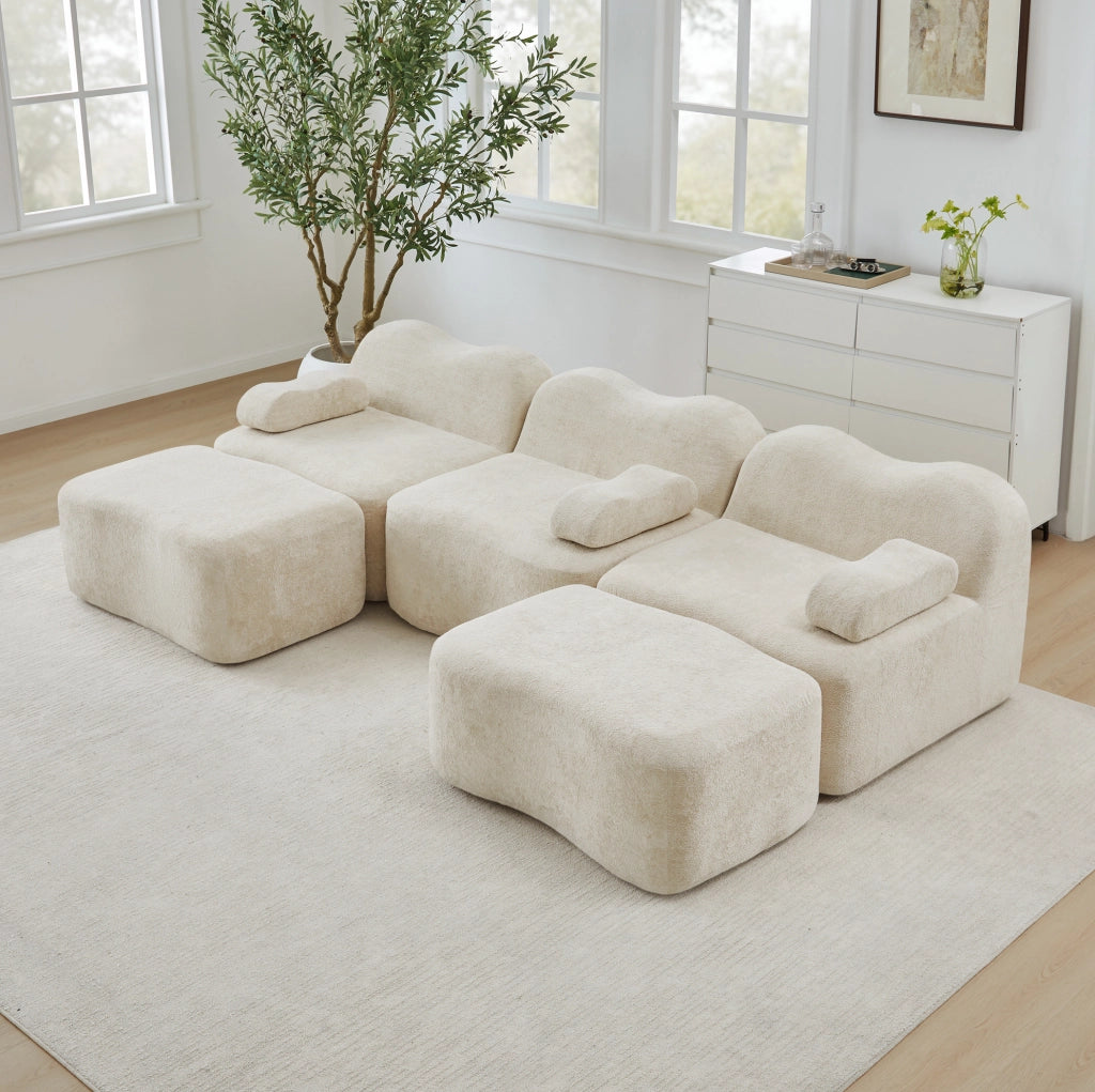 Divano modulare senza struttura in velluto beige con seduta profonda e moduli componibili