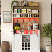 Credenza alta 110x40x191 cm con vetrina; prese USB e LED in MDF naturale e bianco