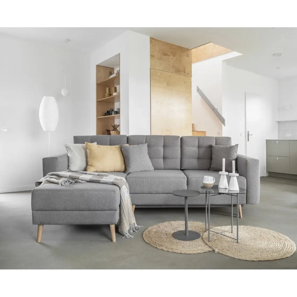 Divano angolare convertibile HASGARD 3 posti grigio 248x162 cm - contenitore e piedi in legno