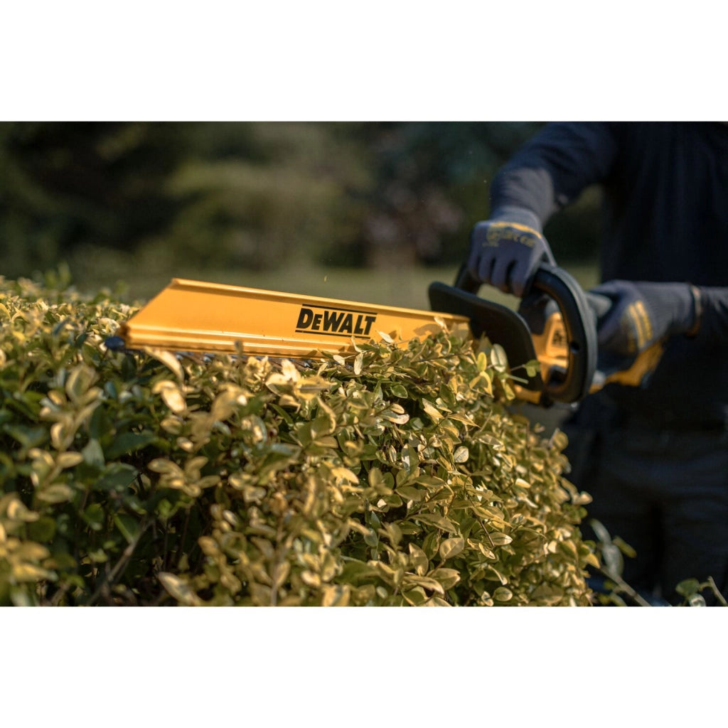 Tagliasiepi DeWalt DCMHT564P1 18V XR lama 55 cm passo 25 mm con batteria 5Ah
