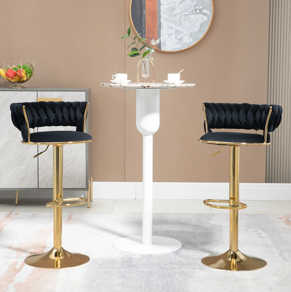Set di 2 sgabelli da bar girevoli a 360° e regolabili in altezza; velluto nero; base dorata