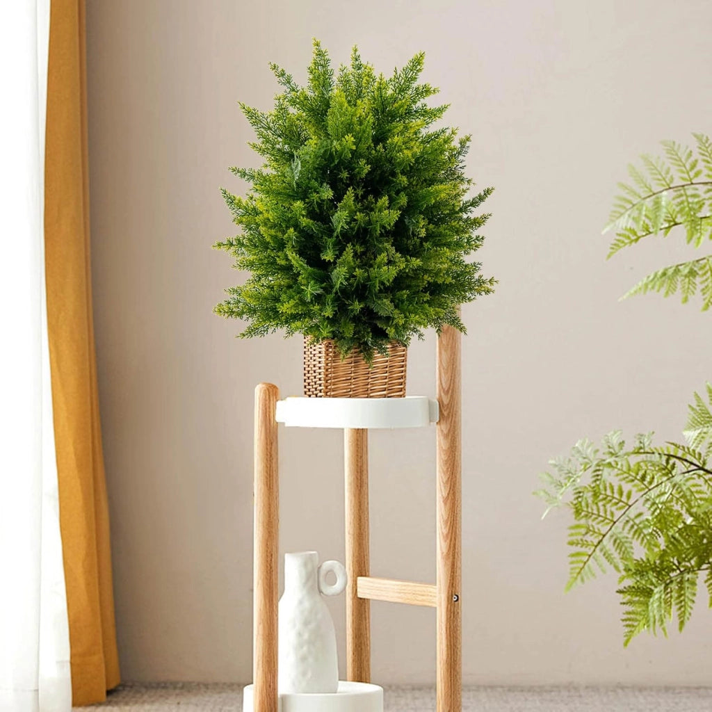 Pianta Finta 54 cm, Cedro Artificiale Resistente ai Raggi UV con Vaso Riempito di Cemento e Foglie Lussureggianti, Alberi Artificiali da Esterno e Interno