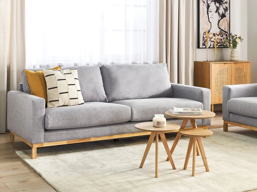 Divano 3 posti in tessuto grigio con gambe in legno chiaro soggiorno stile moderno