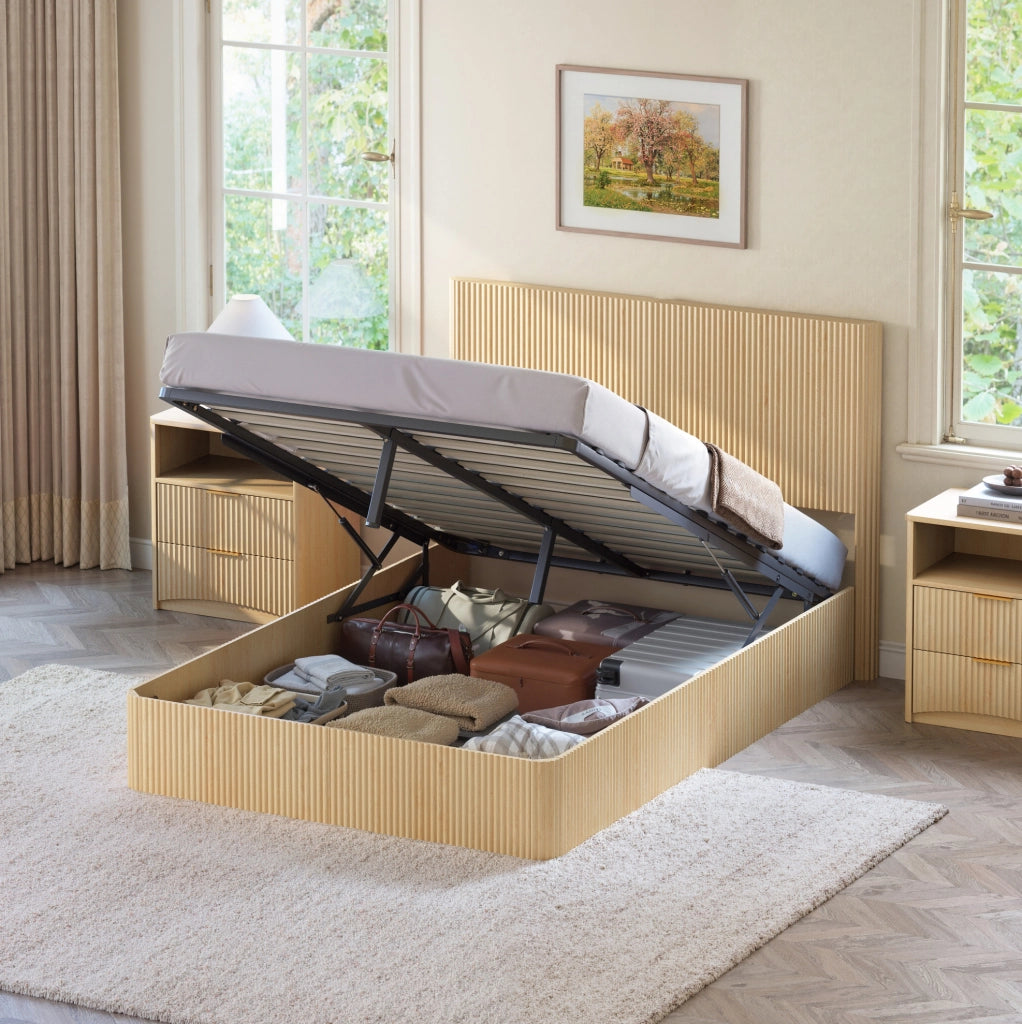 Letto 140x200 cm con contenitore e sistema idraulico in MDF e metallo; colore rovere chiaro
