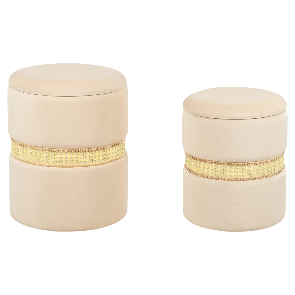 Set di 2 pouf in velluto beige chiaro e rattan camera da letto stile boho moderno contemporaneo