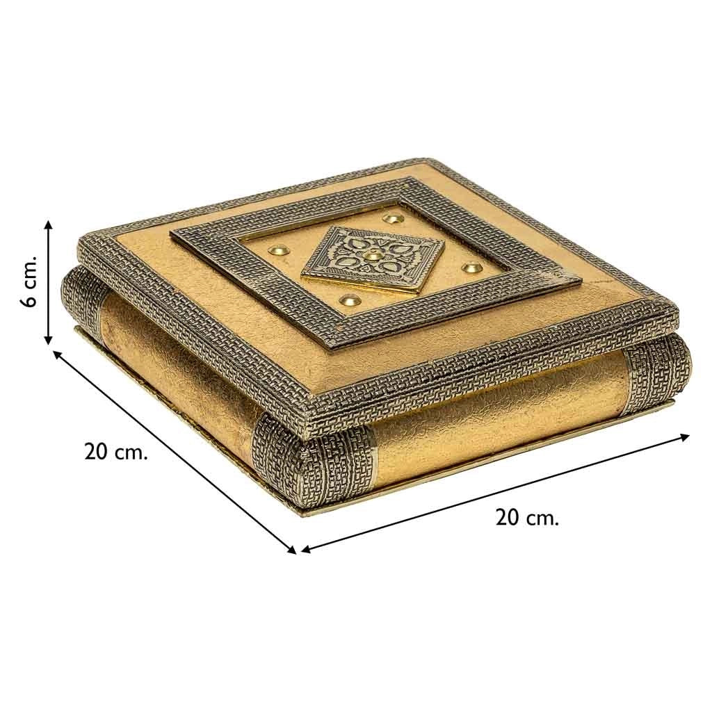 Portagioie in metallo dorato sbalzato 20x20x6h