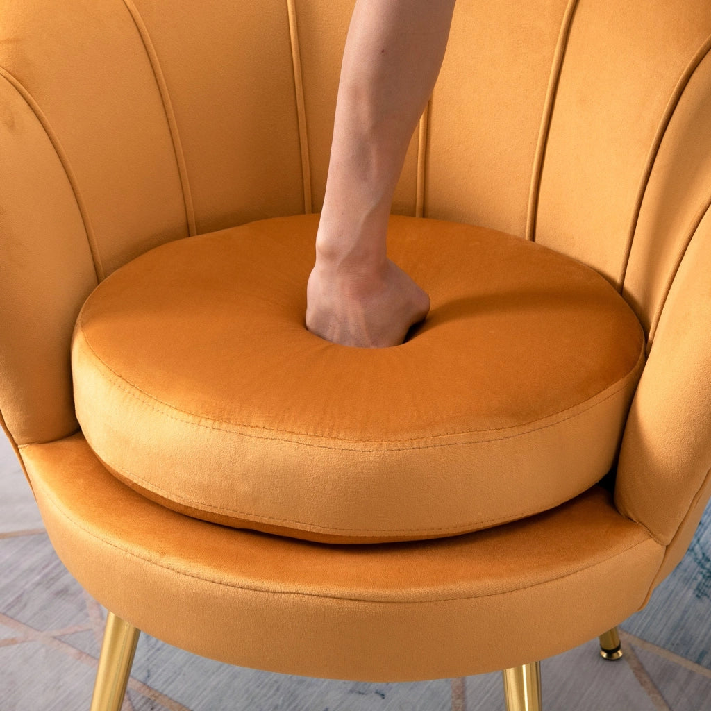 EasyComfort Poltrona a Conchiglia, Poltroncina Vintage, Poltroncina da Camera e Salotto, Design Elegante, con Schienale Alto, 76x67x74cm, Giallo