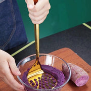 Mashiera di Patate in Rame con Finitura in Titanio, Ricer per Patate, Materiali Resistenti alla Viscosità, Utensile per la Cucina in Acciaio Inossidabile, Manuale, per Frutta e Verdura, Idoneo per Lavastoviglie.