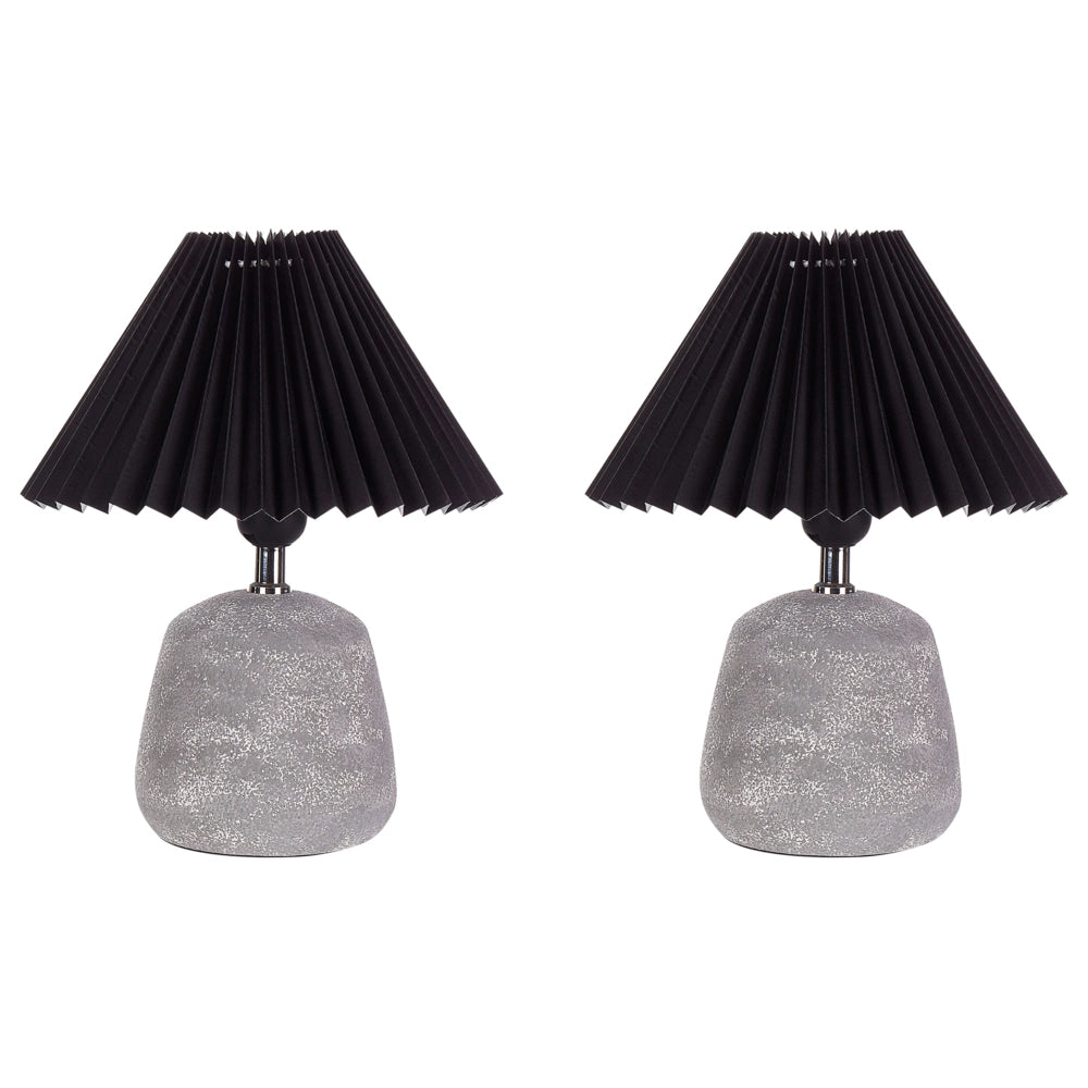 Set di 2 lampade da tavolo Base in ceramica nero Paralume sintetico plissettato Luce notturna da comodino
