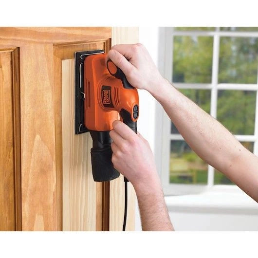 LEVIGATRICE ORBITALE 240W BLACK&DECKER