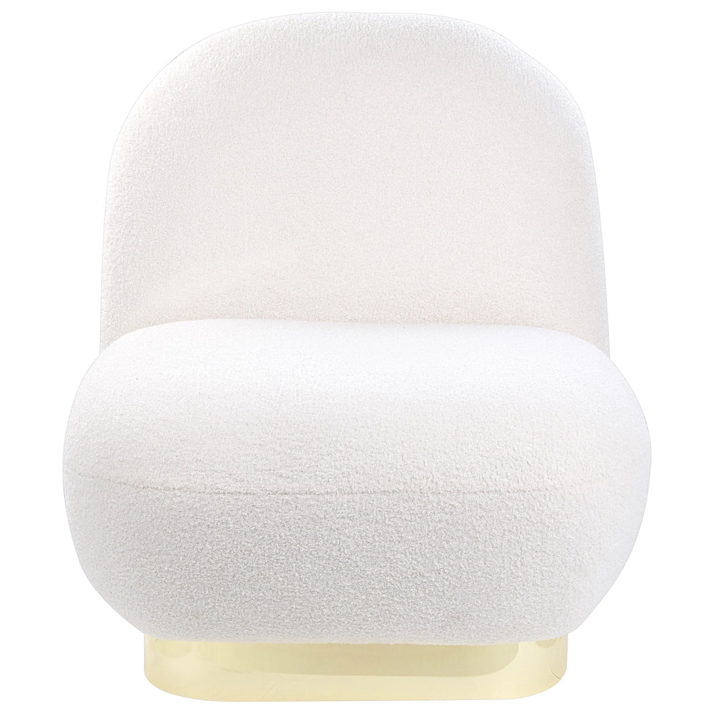 Poltrona bianca in tessuto bouclé con base color oro stile contemporaneo moderno soggiorno camera da letto