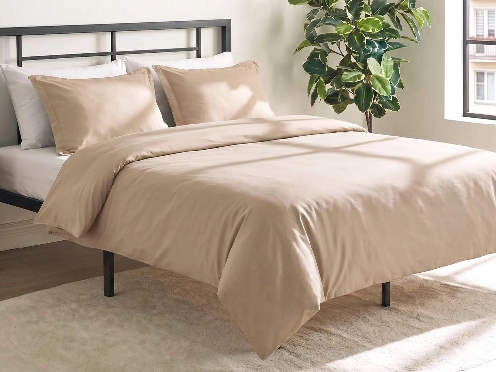 Set copripiumino e federa in cotone satinato beige 150 x 200 cm per una camera da letto moderna