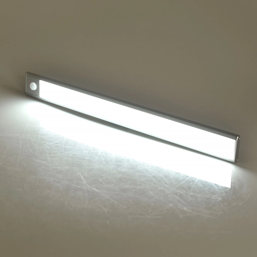 BARRA LED RICARICABILE 2W CON SENSORE DI MOVIMENTO LUCE FREDDA 6500K° - ILLUMINAZIONE AUTOMATICA PER INTERNI