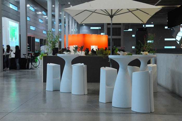 Sgabello Alto da Giardino 40x82 cm in Resina Arkema Kalispera Bianco