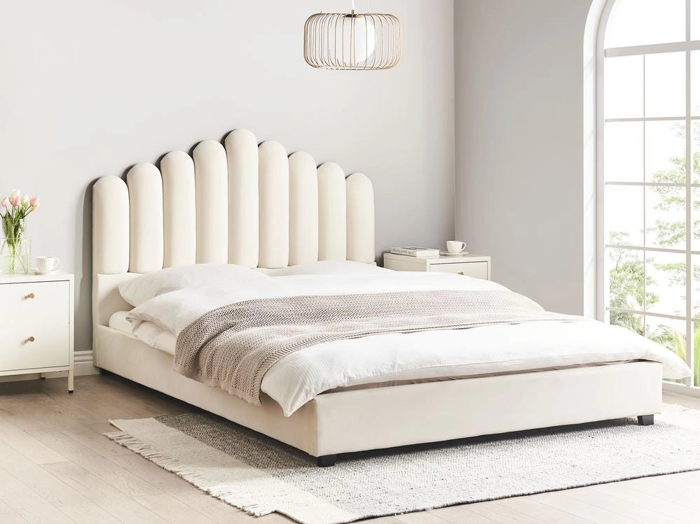 Letto matrimoniale ad acqua in velluto bianco sporco 160 x 200 cm testata alta a conchiglia stile classico retrò