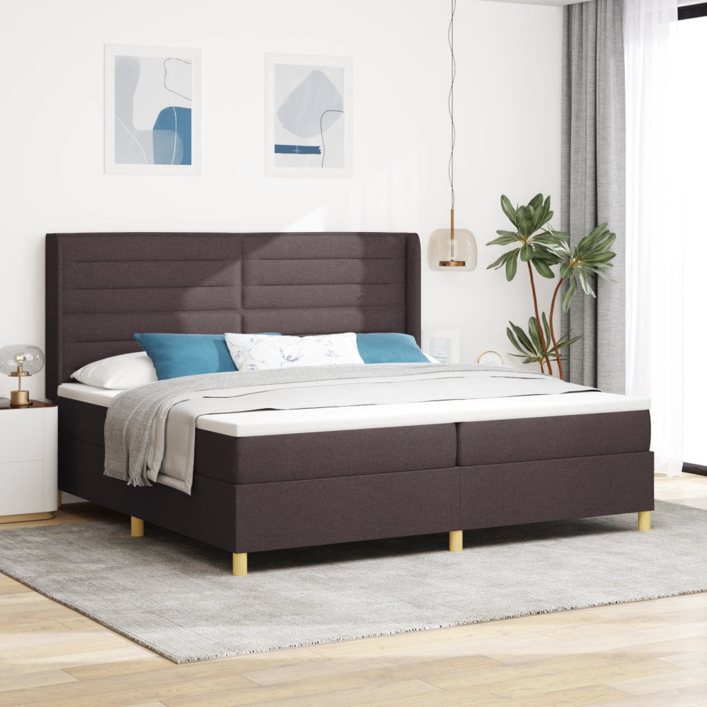 Letto a Rete con Materasso e LED Marrone Scuro 200x200 cm Tessuto