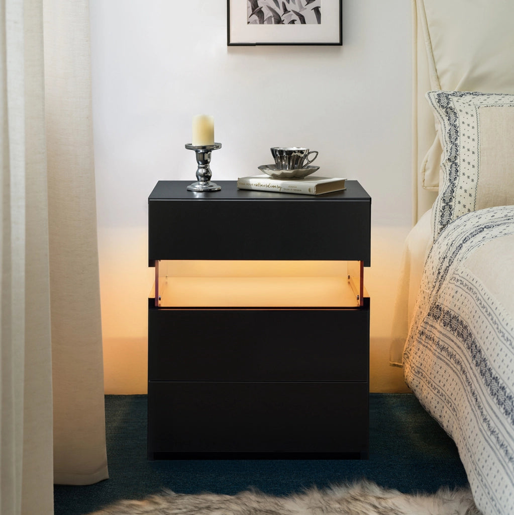 Comodino LED 3 cassetti con pannello acrilico; in legno; nero
