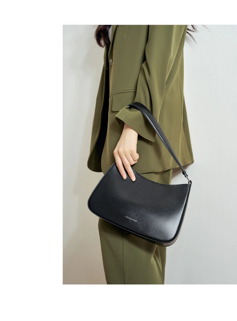 Borsa a tracolla da donna in vera pelle, colore nero.