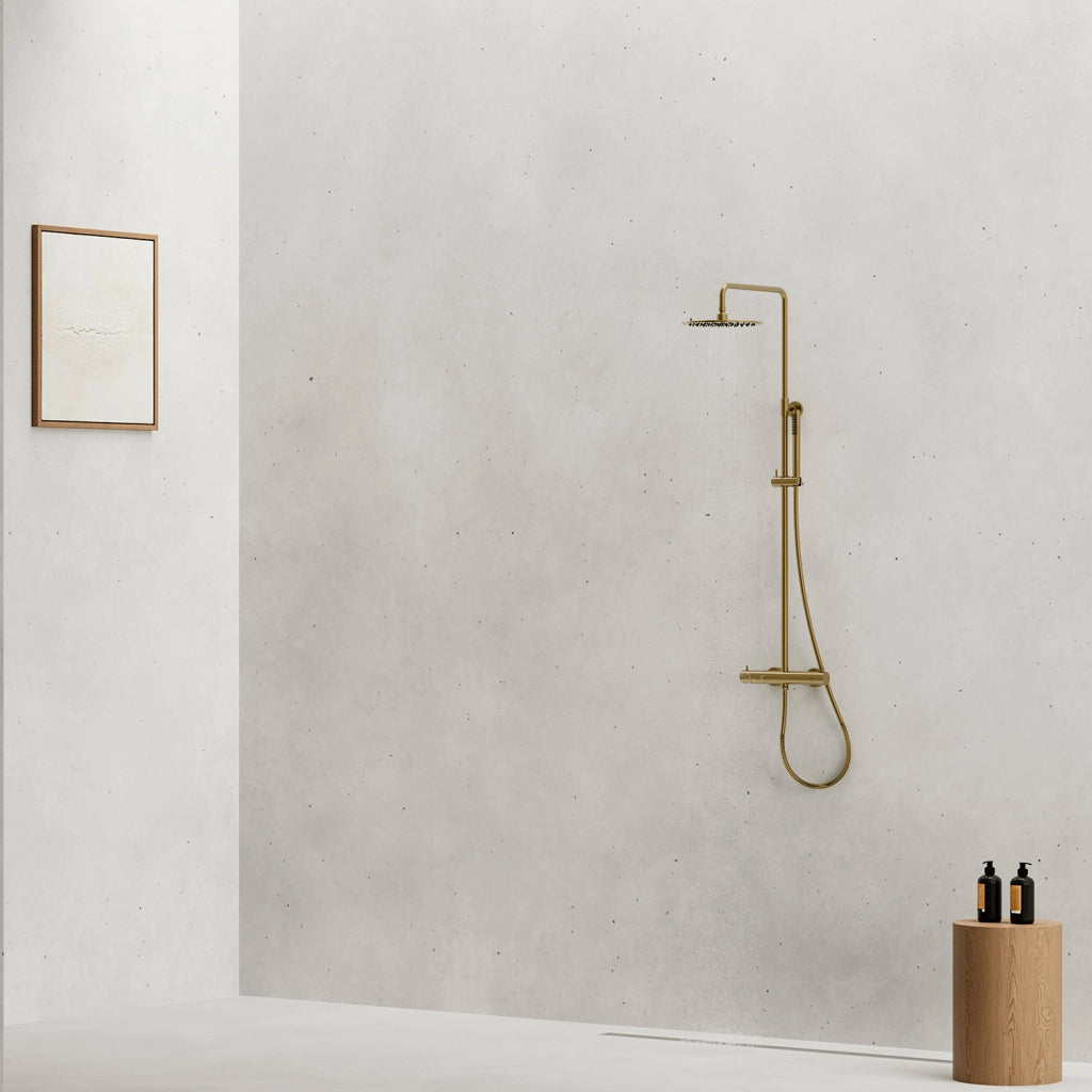 SINED Doccia Da Parete In Acciaio Inox 316L Finitura PVD Oro Miscelatore Termostatico Soffione 25 cm Doccino a Mano Installazione Interno Esterno Modello Levante