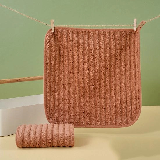 Set di 5 asciugamani appesi - con l'asse di appoggio - asciugamani in koraalfleece assorbenti - morbidi e spessi asciugamani per la vasca - 30x30cm asciugamani quadrati - adatti per essere appesi in cucina e bagno - Marrone