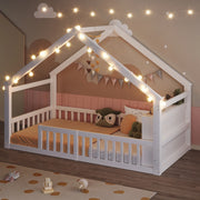 Letto per bambini a casetta 90x190 cm con sponde e ripiani laterali bianco