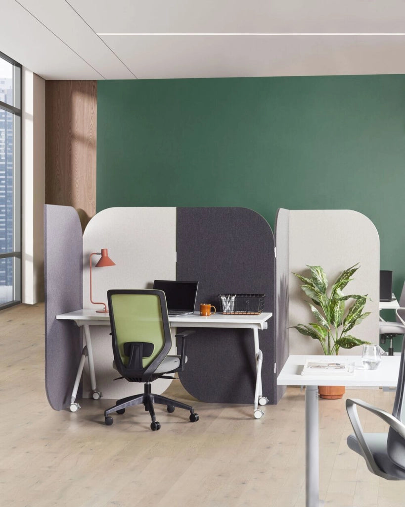 Pannello acustico decorativo moderno pieghevole a 5 pannelli con struttura in acciaio poliestere grigio e beige stile moderno ufficio