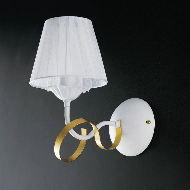 Applique in ferro Bianco shabby Oro paralume Bianco una luce 24x h29 cm