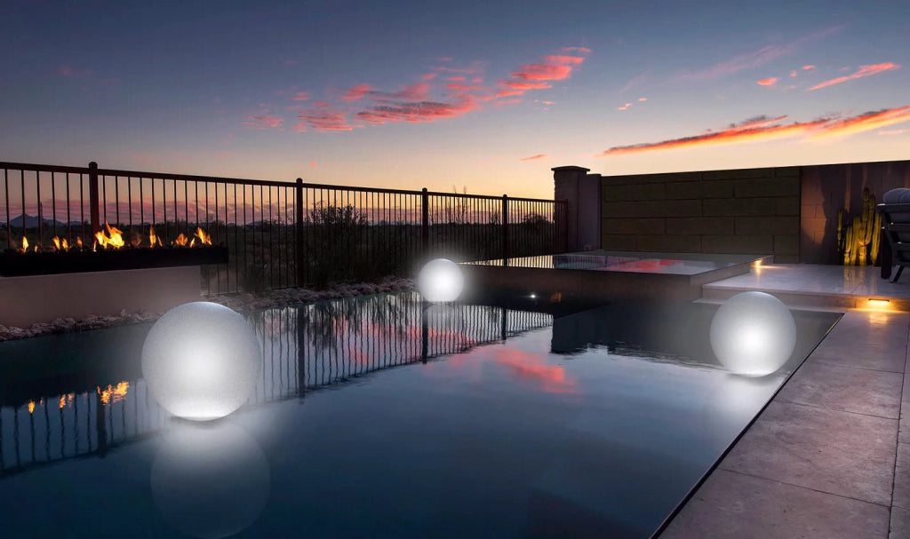 Sfera Solare Luminosa a LED da Giardino Piscina Ø30 cm in Resina Arkema