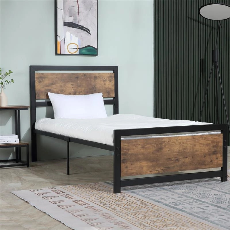 STRUTTURA LETTO SINGOLO IN LEGNO E ACCIAIO CON DOGHE IN STILE INDUSTRIALE