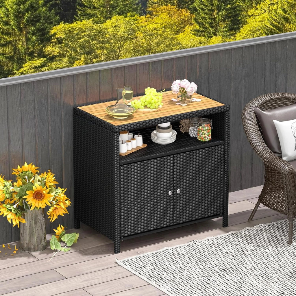 Armadietto Portaoggetti in Rattan, Mobile Buffet per Esterni in Legno di Acacia, Con Compartimento Aperto e Armadio Chiuso a 2 Ante, per Piscina, Terrazza e Patio, 90 x 53 x 86 cm (Nero)