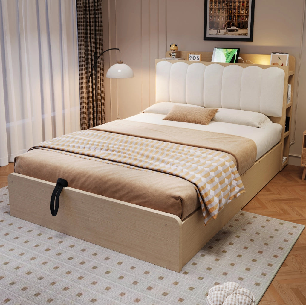 Letto matrimoniale 140x200 cm in legno con contenitore idraulico; testiera imbottita beige e USB; colore legno naturale