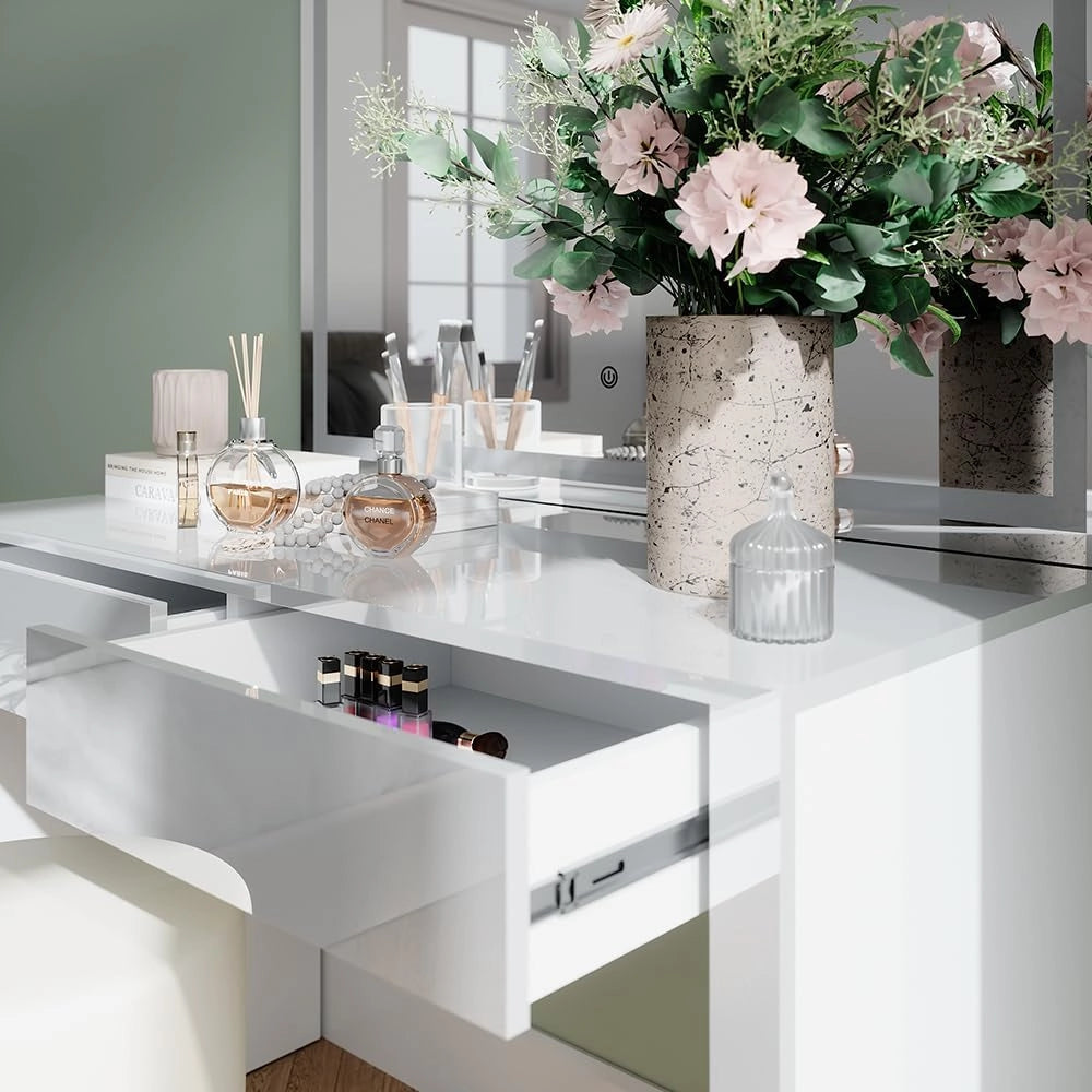 Tavolo da toilette Annabelle, Bianco lucido/bianco, 110 cm con specchio LED e sgabello, Tiene sempre a portata di mano i prodotti di uso quotidiano
