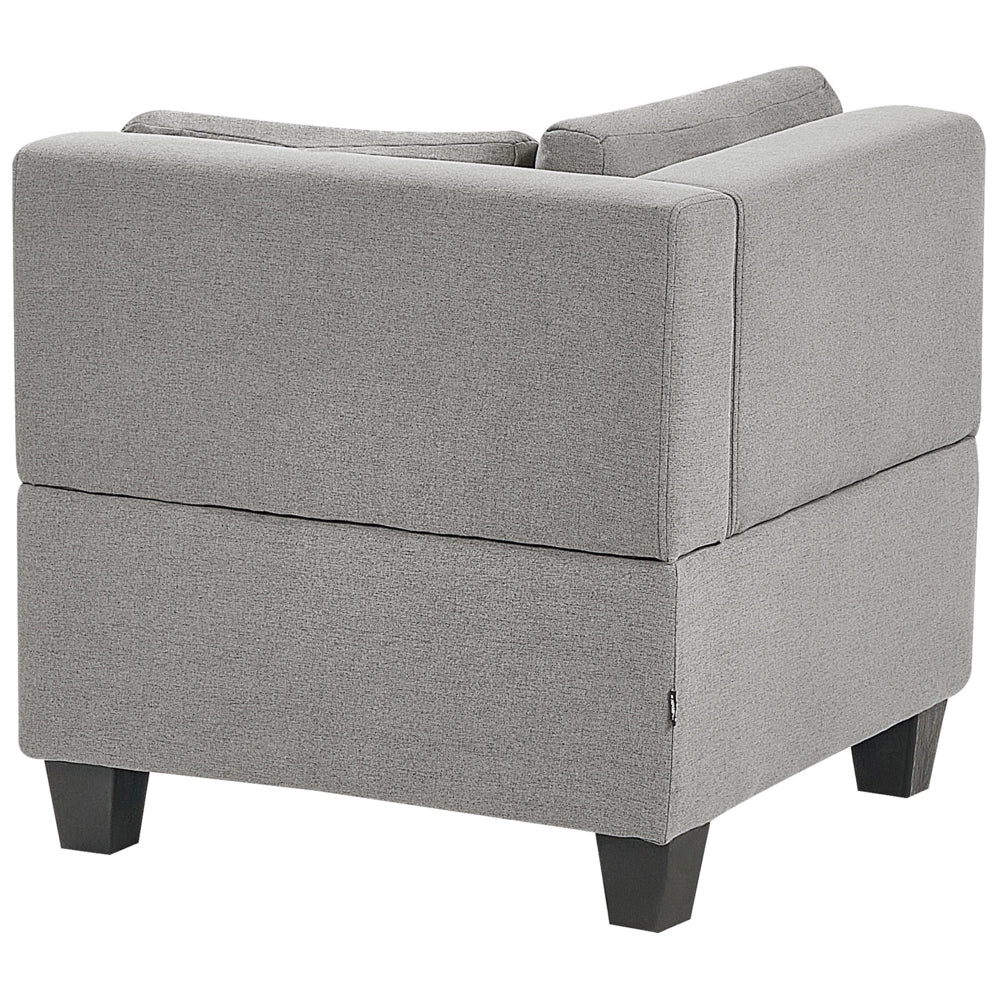 Divano componibile 4 posti imbottito in tessuto grigio chiaro con gambe nere schienale imbottito lato sinistro con pouf stile moderno
