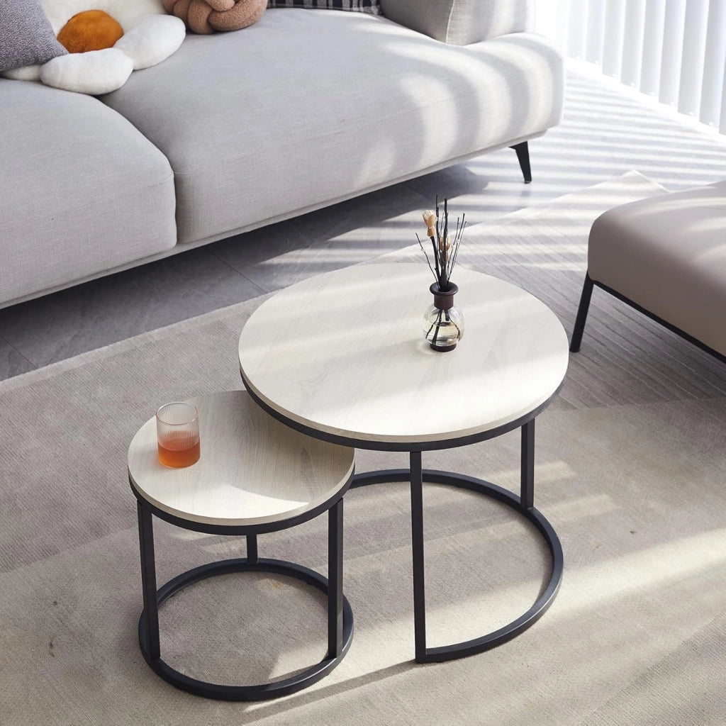 GrandCA HOME Set di 2 Tavolini Impilabili Tavolini Sovrapponibili con Gambe in Metallo, Tavolini da Caffè per Soggiorno,Bianco
