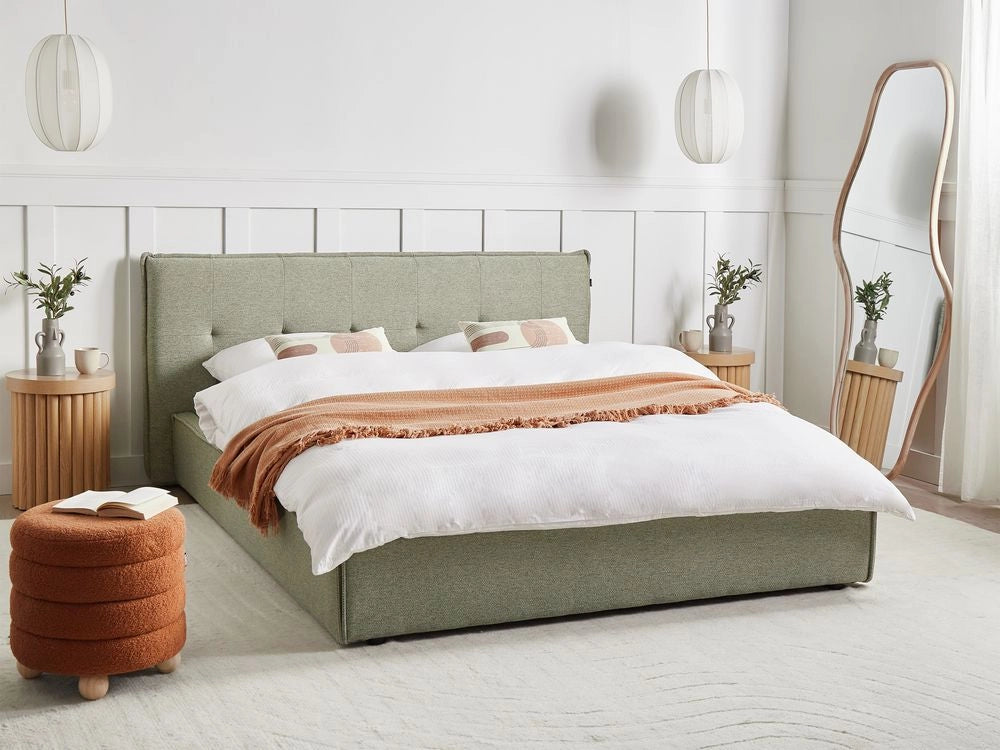 Letto ad acqua king size UE con rivestimento in tessuto di lino verde e gambe nere 160 x 200 cm con testiera e struttura a doghe per camera da letto.