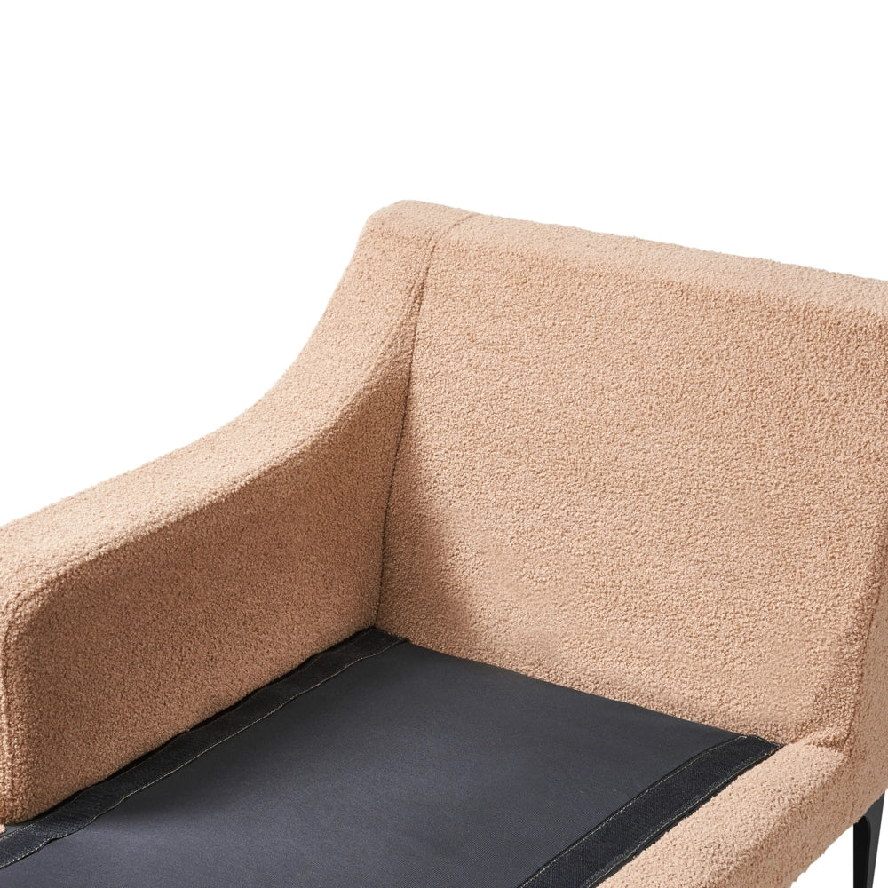 Chaise Lounge a destra Tappezzeria in bouclé beige sabbia con rivestimento in acqua Gambe in metallo con cuscini