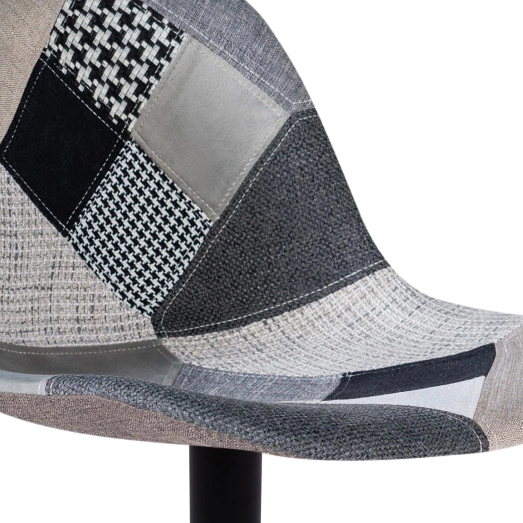 Set di 2 sgabelli da bar design con motivo patchwork nero, grigio y bianco KARL