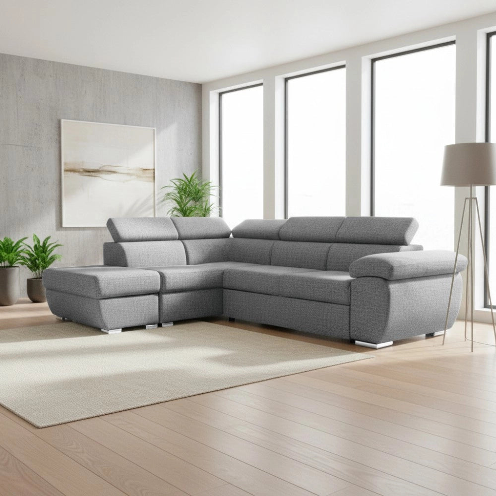 Divano Letto Angolare Fiona con Penisola Sinistra e Pouf Contenitore – Grigio
