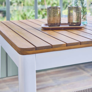 Tavolo da giardino in acacia con angoli arrotondati, 6 posti, bianco