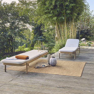 Set di 2 lettini prendisole in legno di acacia, reclinabili, beige