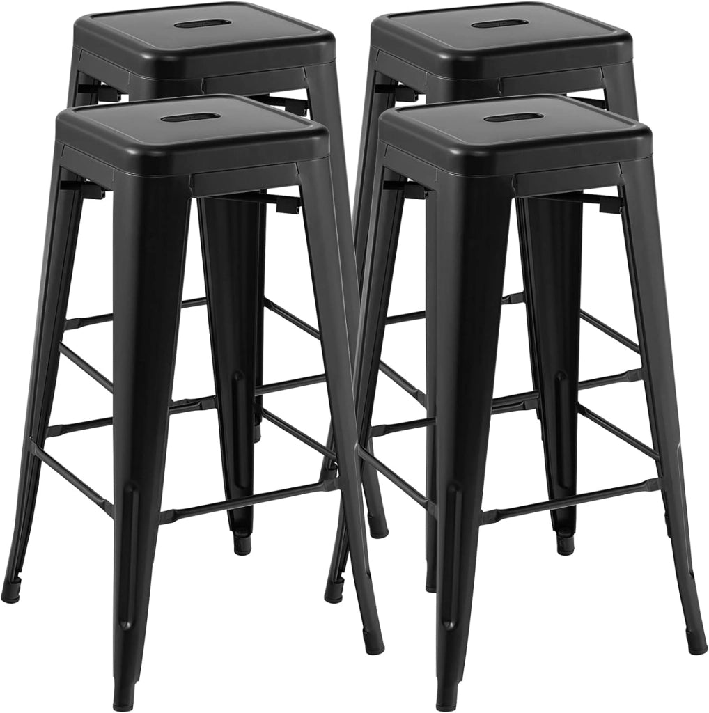 Set di 4 Sgabelli da Bar senza Schienale da 61/76 cm, Sgabelli in Metallo Impilabili con Poggiapiedi per Cucina, Sala da Pranzo e Bar (42 x 42 x 76 cm, Nero)