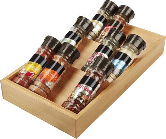 Organizzatore di contenitori per spezie e supplementi in legno con lavello inclinato e pannelli porta contenitori per zucchero, spezie e supplementi.
