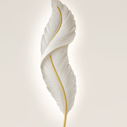 Lampada da parete piuma cigno in resina con LED CCT 12W 3 tonalità bianco per salone soggiorno camera letto stile moderno elegante 63x17 cm
