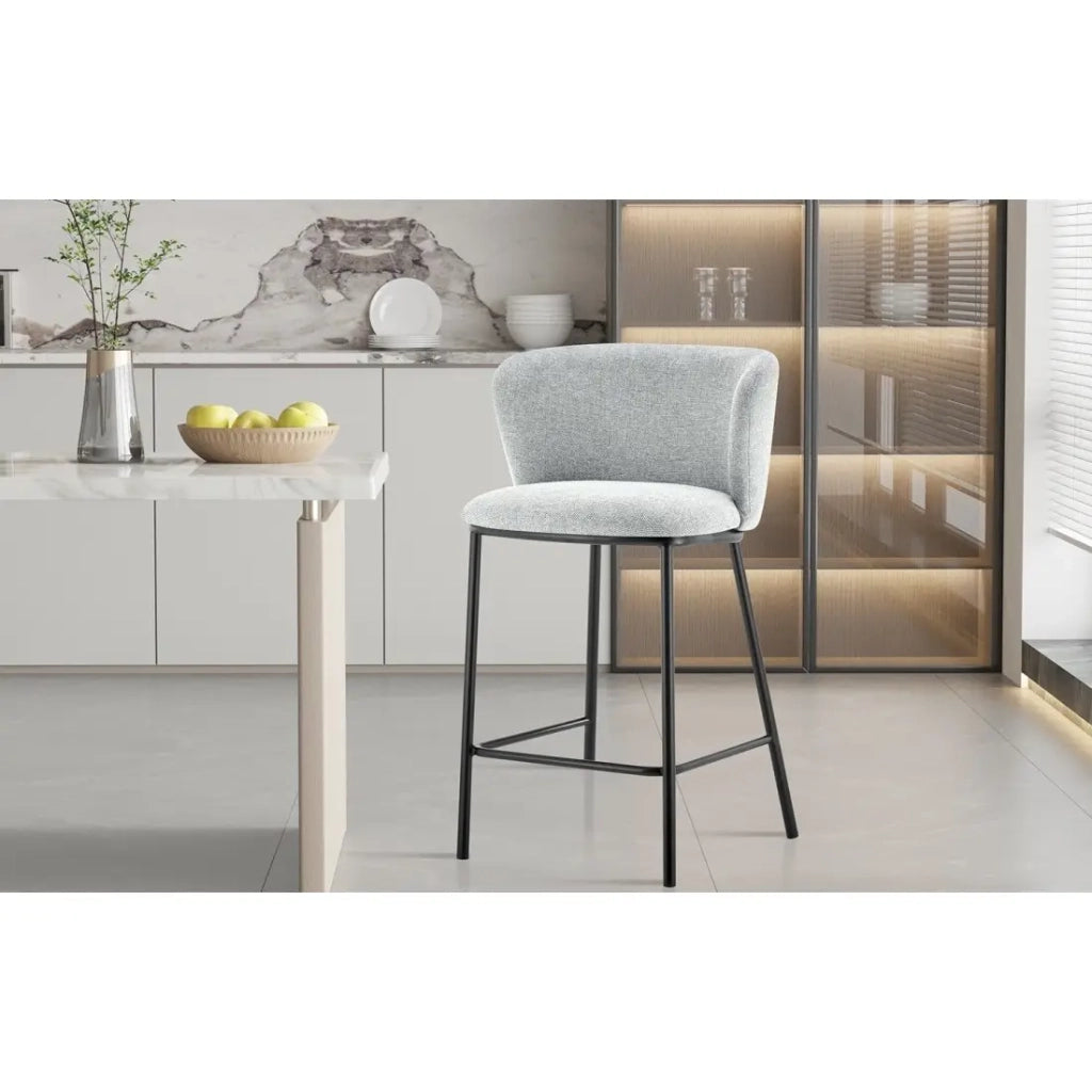Sedia da bancone ARTHUS – Tessuto grigio chiaro – Design moderno H88,5 cm