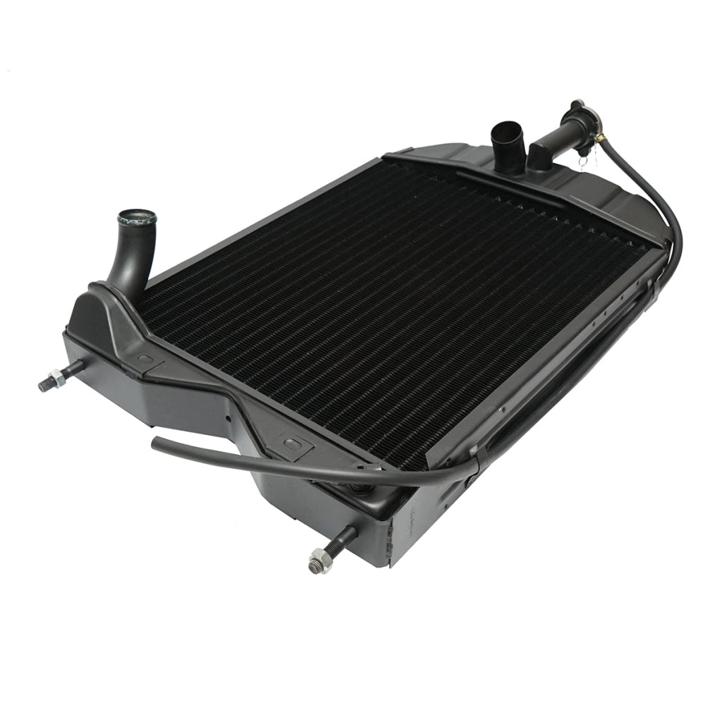 Radiatore raffreddamento acqua per Massey Ferguson serie 200 con motore Perkins – codici OEM 1672862M91, 1680547M92, 150-15, 1672861M93