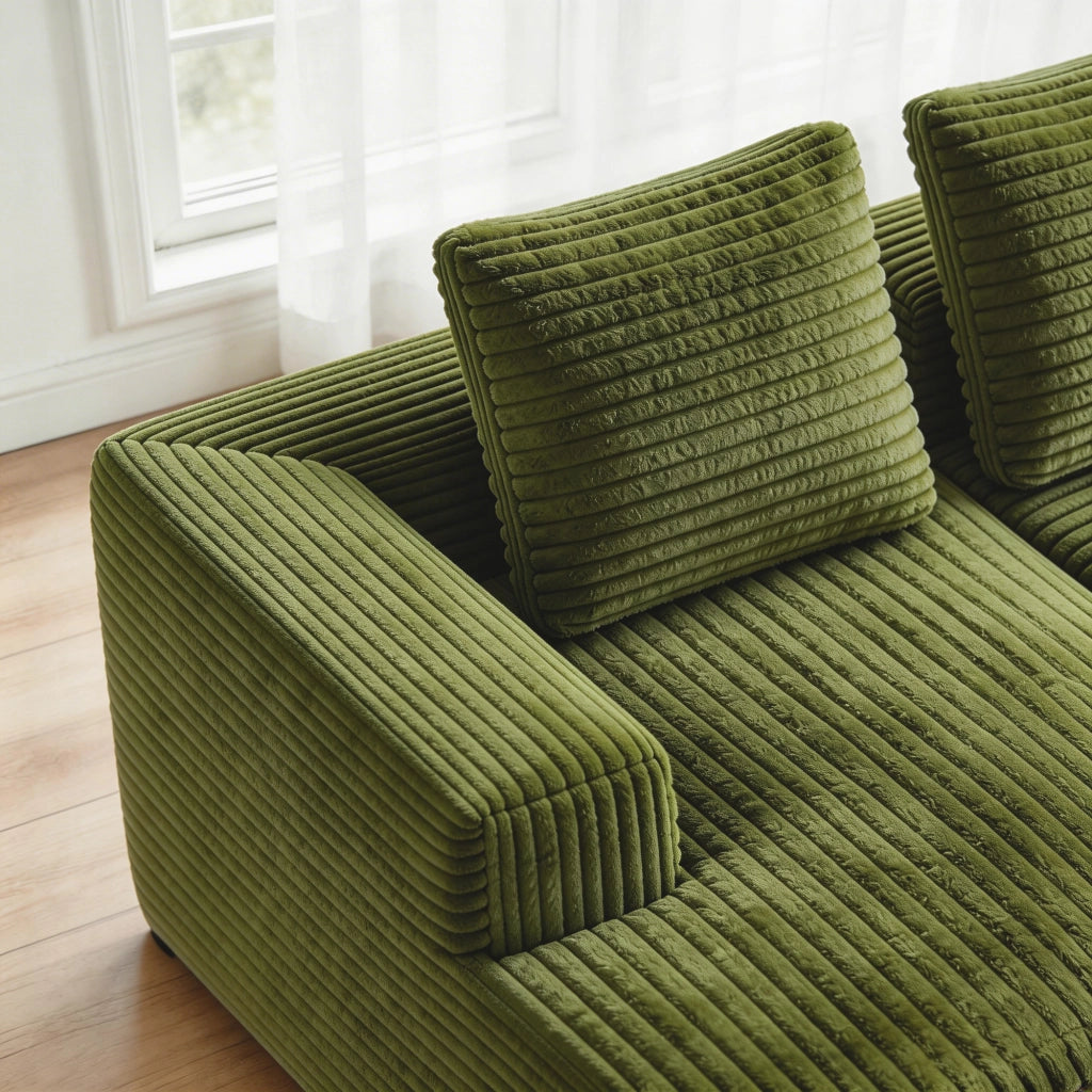 Divano modulare con chaise longue e seduta profonda; in velluto a coste verde 261×168×58 cm